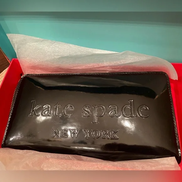 Kate Spade Wallet - Picture 1 of 4